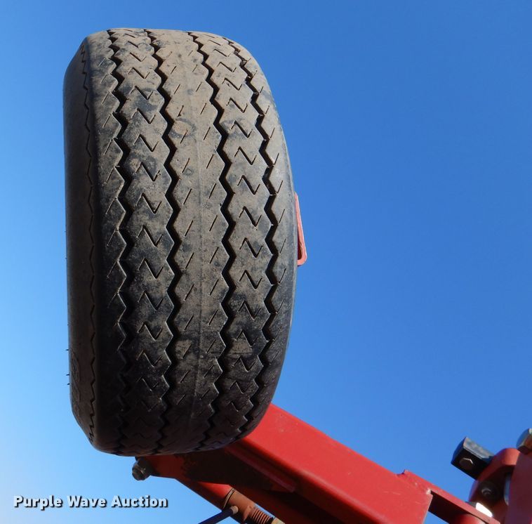 image for item DL4731 Sunflower 3060-42  Fallow King field cultivator