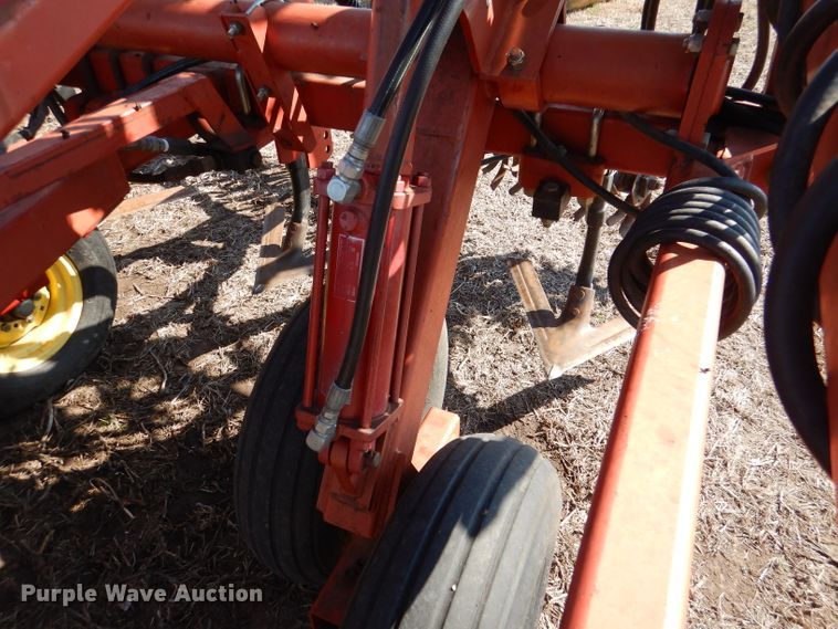 image for item DL4731 Sunflower 3060-42  Fallow King field cultivator