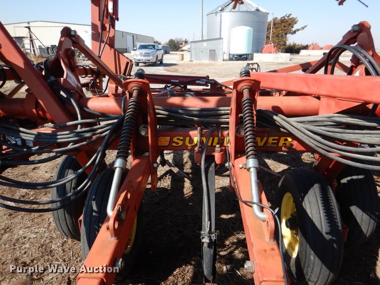 image for item DL4731 Sunflower 3060-42  Fallow King field cultivator