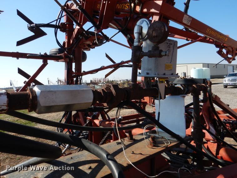 image for item DL4731 Sunflower 3060-42  Fallow King field cultivator