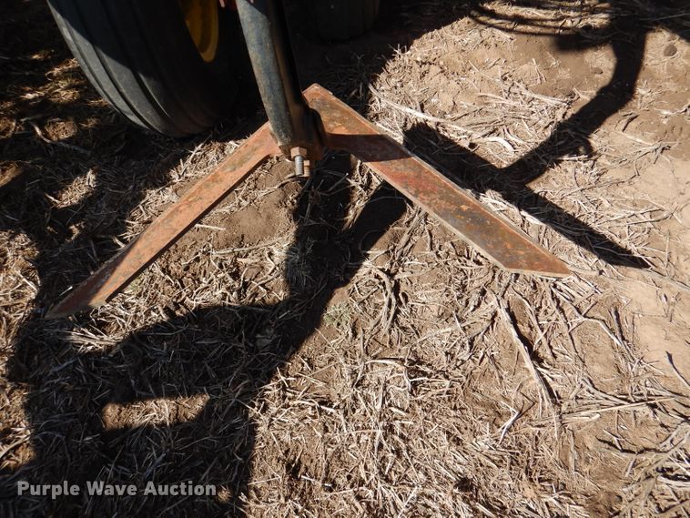 image for item DL4731 Sunflower 3060-42  Fallow King field cultivator