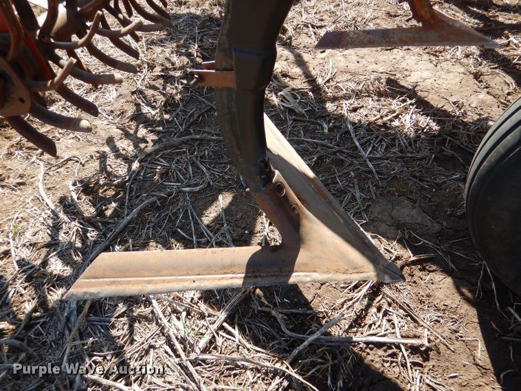 image for item DL4731 Sunflower 3060-42  Fallow King field cultivator