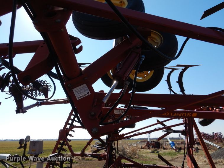 image for item DL4731 Sunflower 3060-42  Fallow King field cultivator