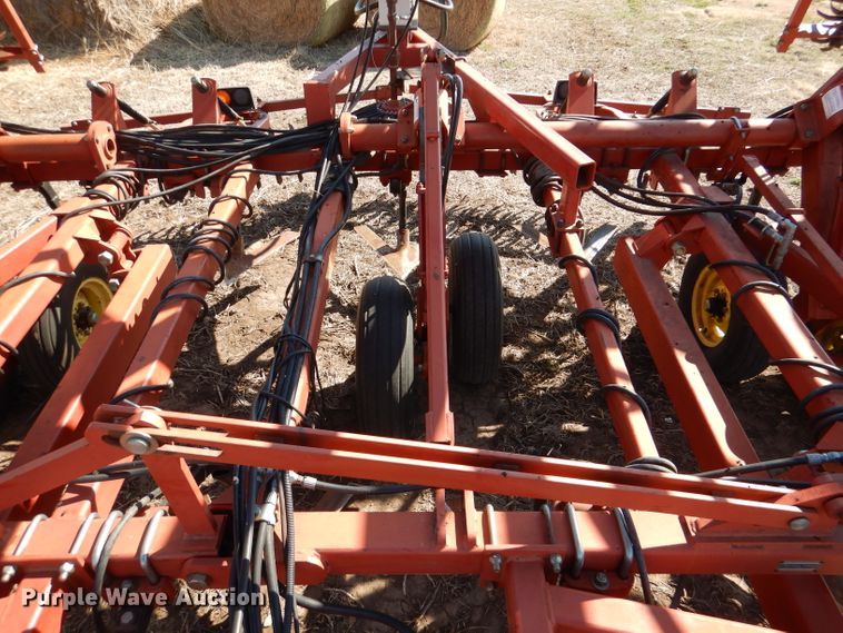 image for item DL4731 Sunflower 3060-42  Fallow King field cultivator