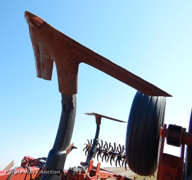 image for item DL4731 Sunflower 3060-42  Fallow King field cultivator