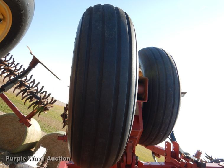 image for item DL4731 Sunflower 3060-42  Fallow King field cultivator