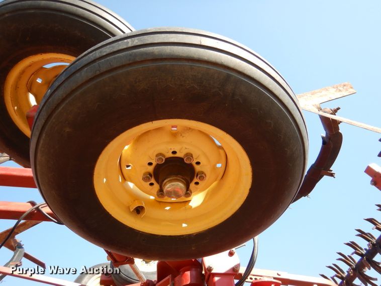 image for item DL4731 Sunflower 3060-42  Fallow King field cultivator