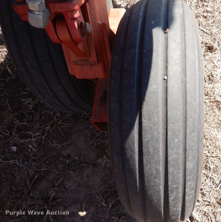 image for item DL4731 Sunflower 3060-42  Fallow King field cultivator