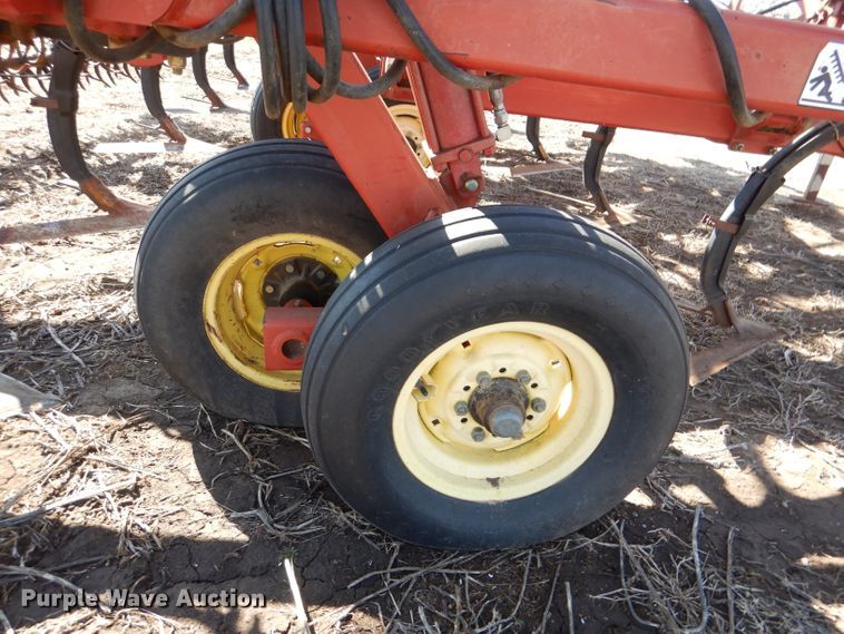 image for item DL4731 Sunflower 3060-42  Fallow King field cultivator