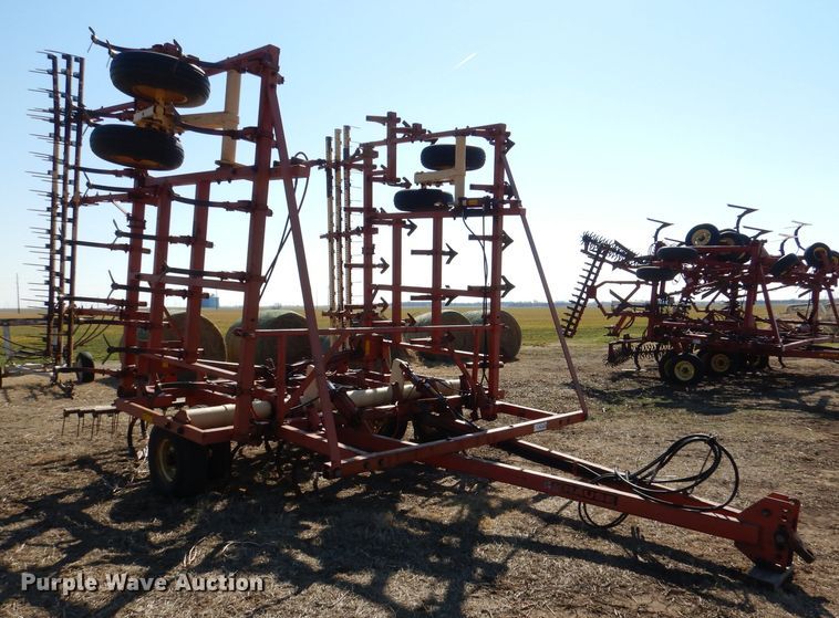 image for item DL4732 Krause 4138  field cultivator