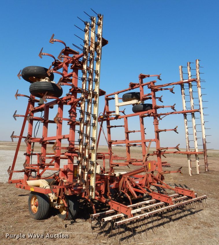 image for item DL4732 Krause 4138  field cultivator