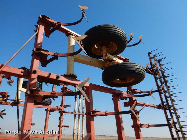 image for item DL4732 Krause 4138  field cultivator