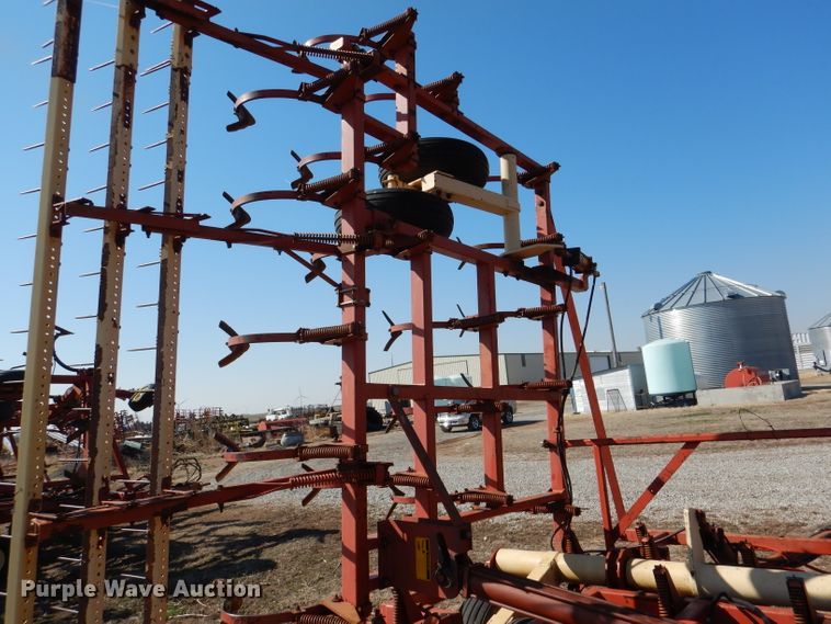 image for item DL4732 Krause 4138  field cultivator