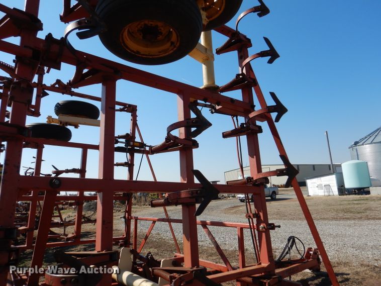 image for item DL4732 Krause 4138  field cultivator