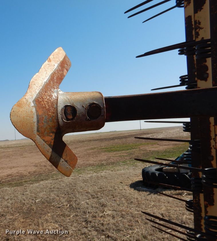 image for item DL4732 Krause 4138  field cultivator