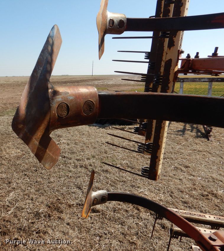 image for item DL4732 Krause 4138  field cultivator