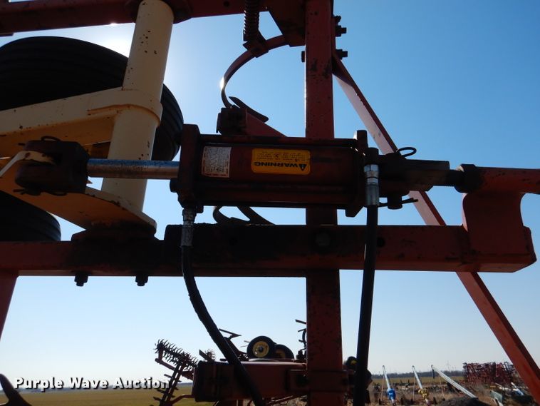 image for item DL4732 Krause 4138  field cultivator