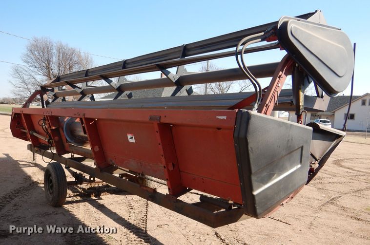 image for item DL4734 1991 Case IH 1010  rigid head