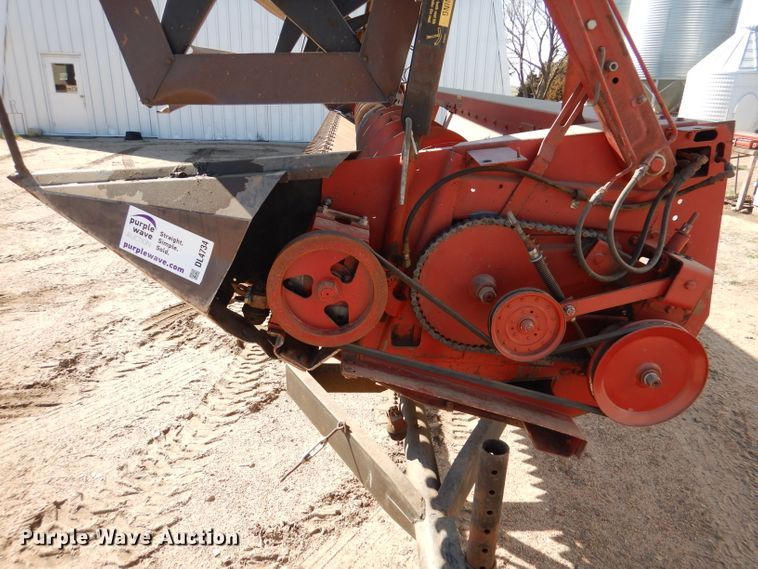 image for item DL4734 1991 Case IH 1010  rigid head