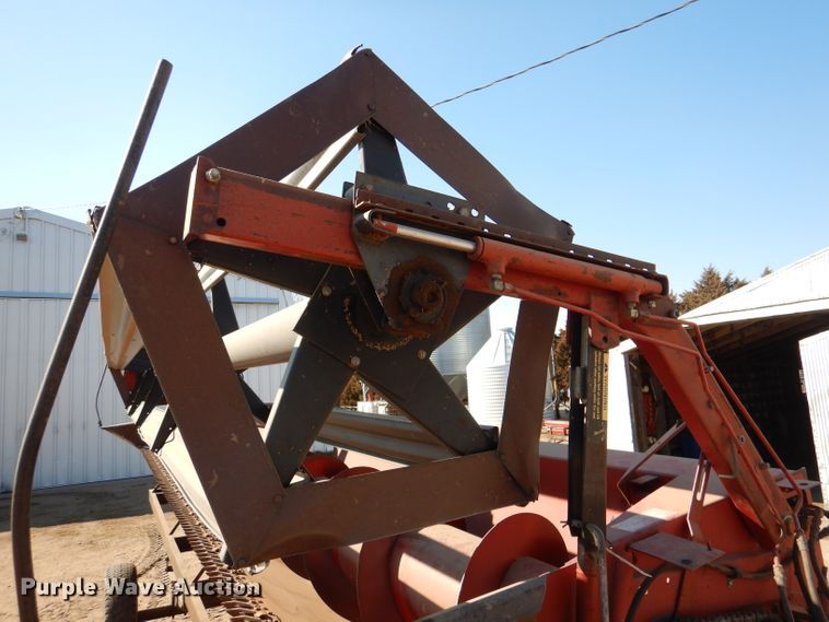 image for item DL4734 1991 Case IH 1010  rigid head