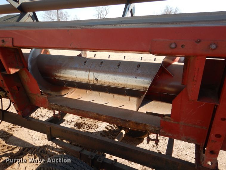 image for item DL4734 1991 Case IH 1010  rigid head