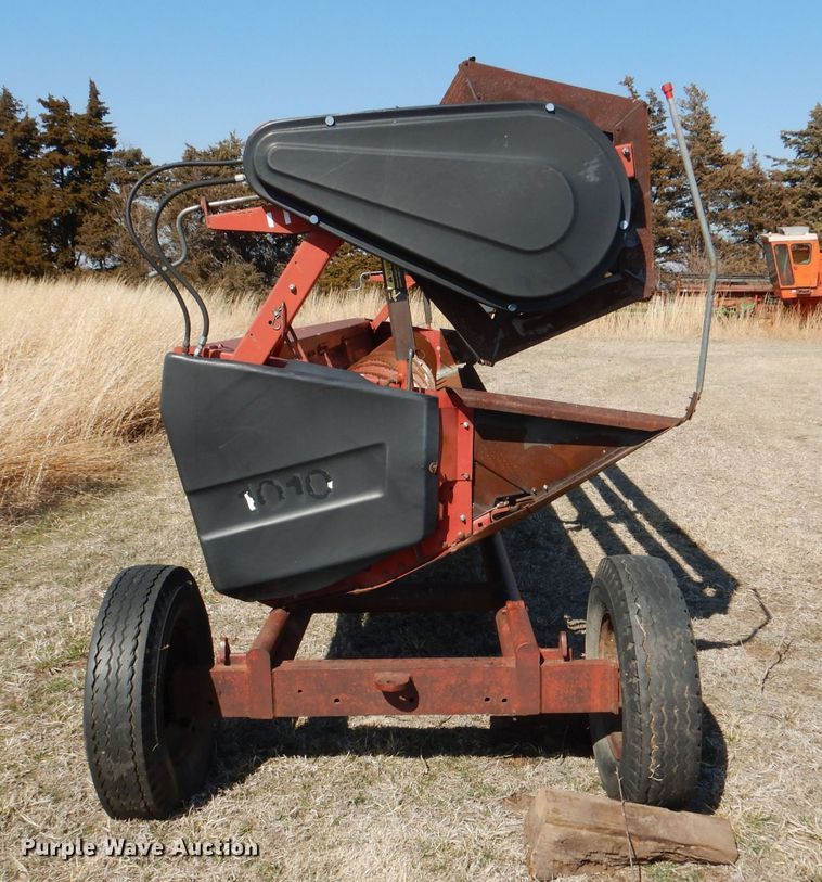 image for item DL4735 1990 Case IH 1010  rigid head
