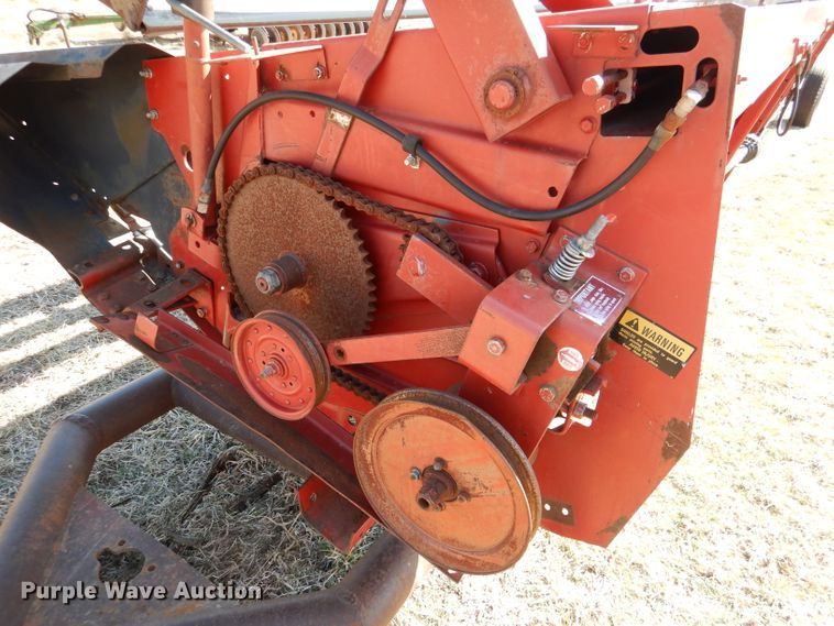 image for item DL4735 1990 Case IH 1010  rigid head