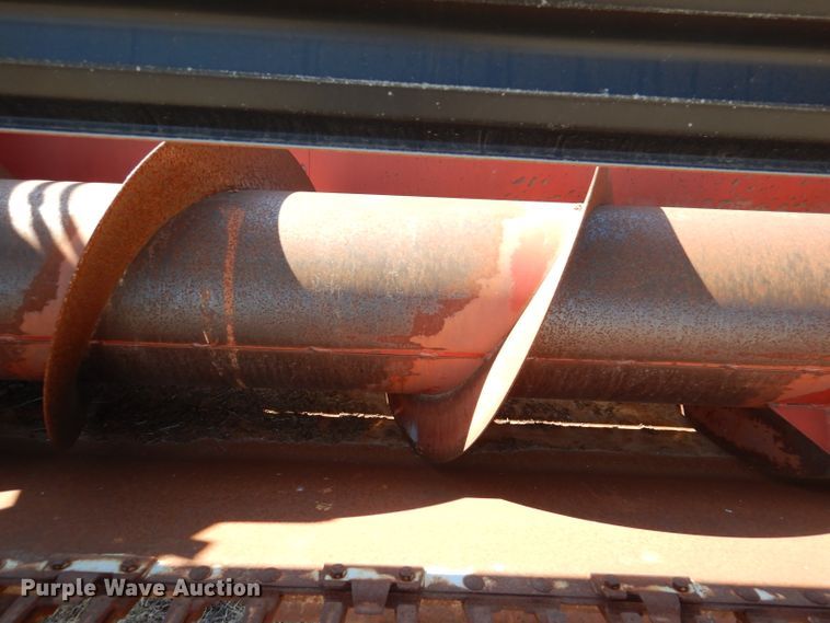 image for item DL4735 1990 Case IH 1010  rigid head