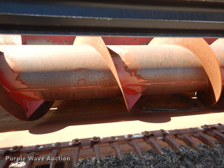 image for item DL4735 1990 Case IH 1010  rigid head