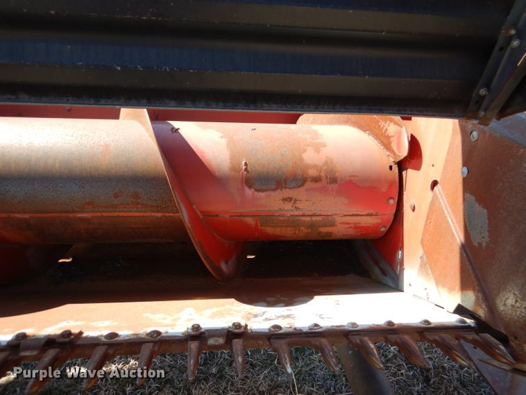 image for item DL4735 1990 Case IH 1010  rigid head