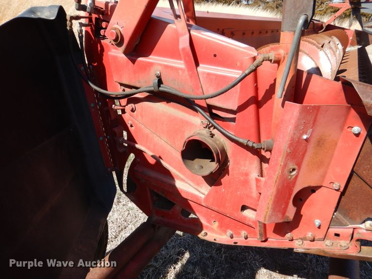 image for item DL4735 1990 Case IH 1010  rigid head