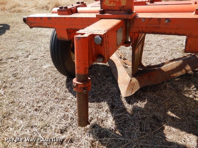 image for item DL4736 Richardson  sweep plow