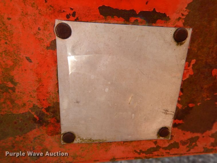 image for item DL4736 Richardson  sweep plow