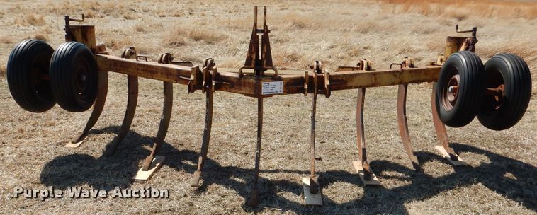 image for item DL4737 Big Ox  V-ripper