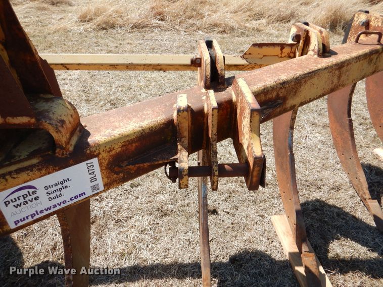 image for item DL4737 Big Ox  V-ripper