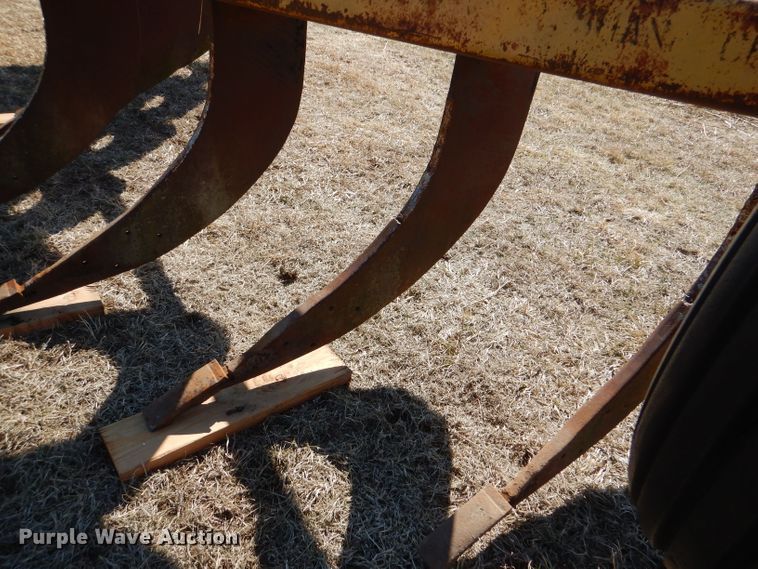 image for item DL4737 Big Ox  V-ripper