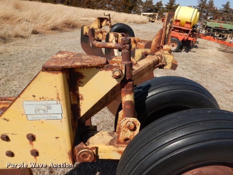 image for item DL4737 Big Ox  V-ripper