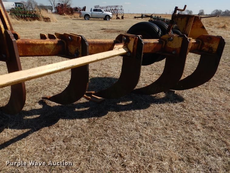 image for item DL4737 Big Ox  V-ripper