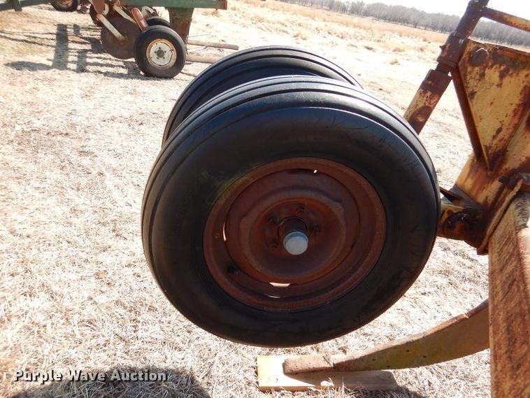 image for item DL4737 Big Ox  V-ripper