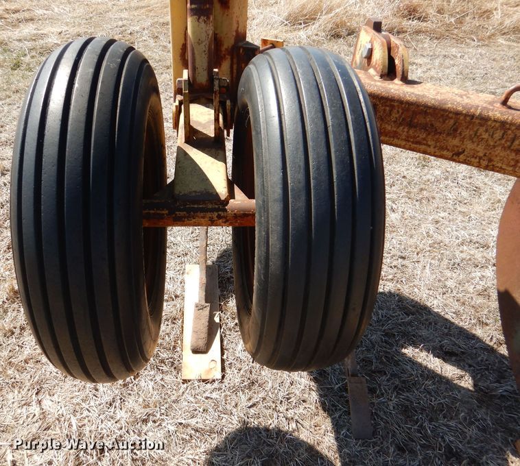 image for item DL4737 Big Ox  V-ripper