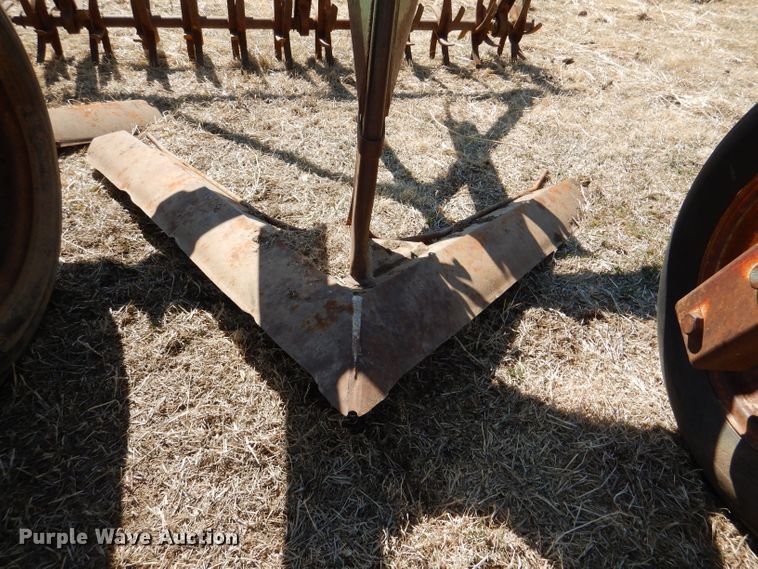 image for item DL4739 Flex King KM-14  sweep plow