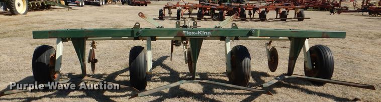 image for item DL4740 Flex King KM-17  sweep plow