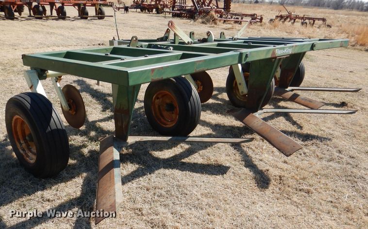 image for item DL4740 Flex King KM-17  sweep plow