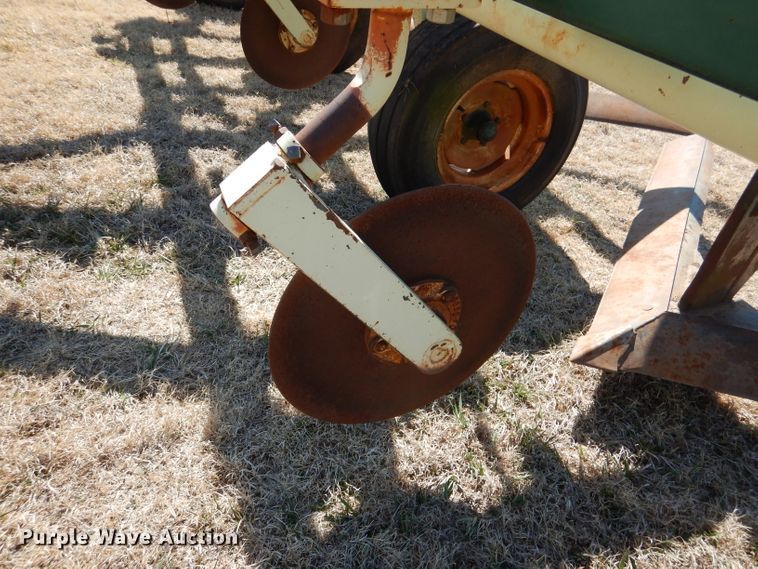 image for item DL4740 Flex King KM-17  sweep plow