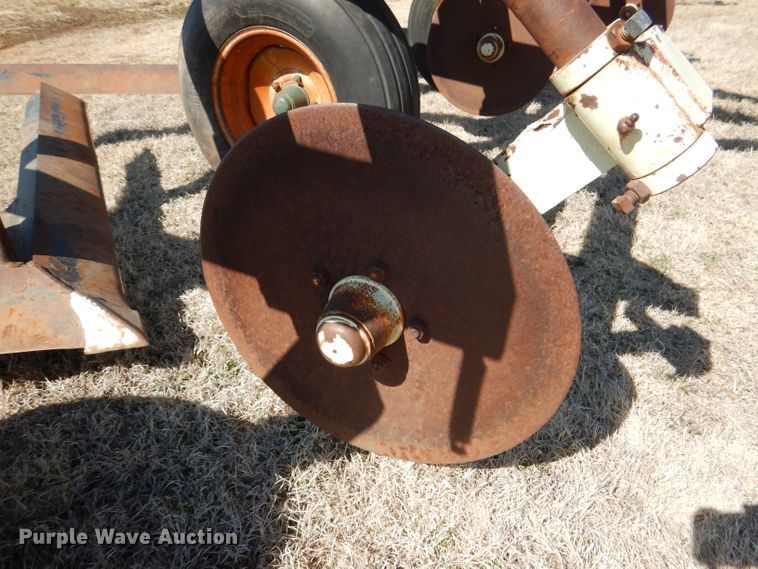 image for item DL4740 Flex King KM-17  sweep plow