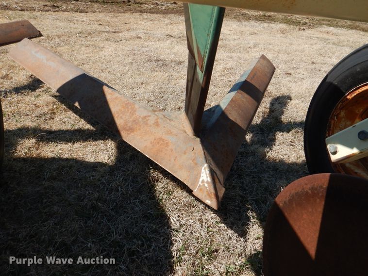 image for item DL4740 Flex King KM-17  sweep plow