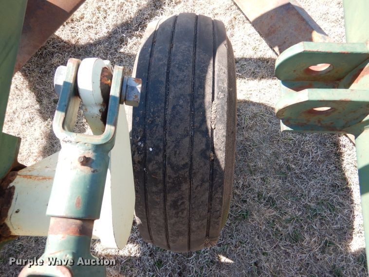 image for item DL4740 Flex King KM-17  sweep plow