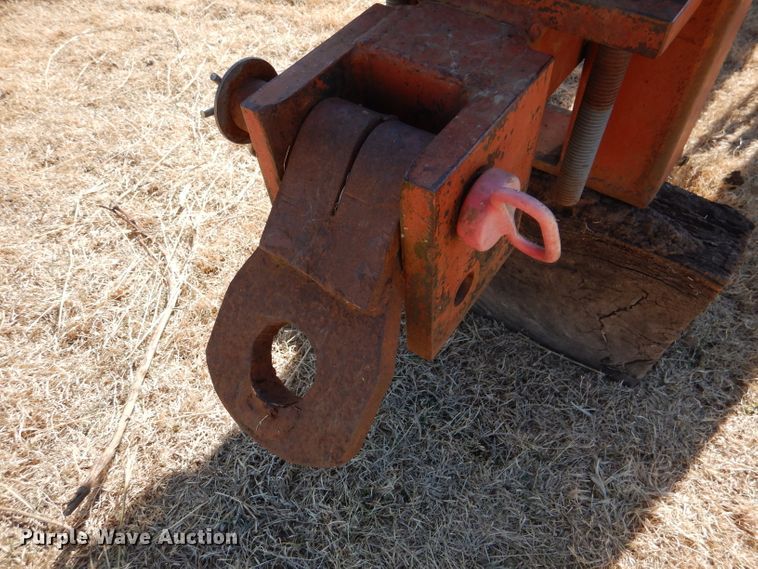 image for item DL4742 Miller FB7533  sweep plow