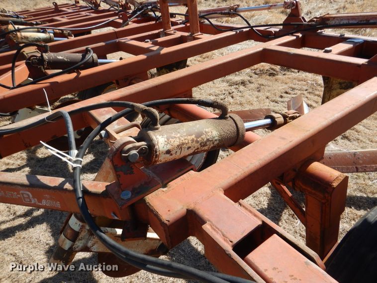 image for item DL4742 Miller FB7533  sweep plow