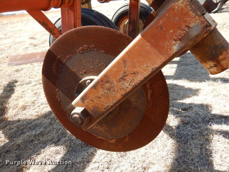 image for item DL4742 Miller FB7533  sweep plow